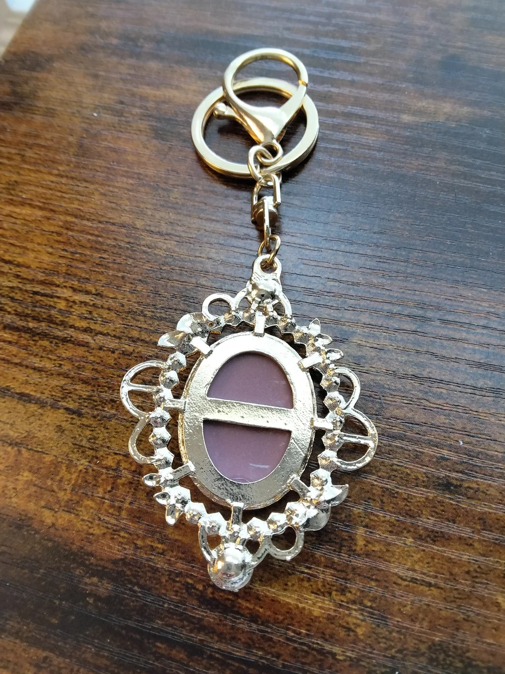 N/A elegant gold